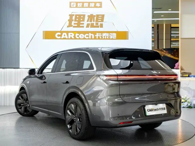 Li Auto L6 — Фото автомобиля 6