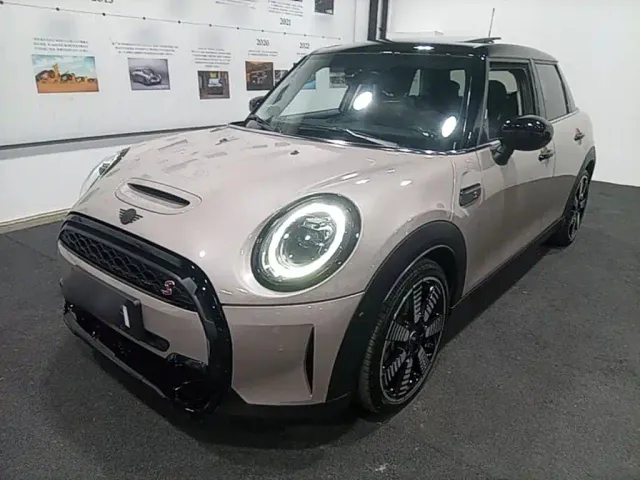 Фотография автомобиля — MINI Hatch