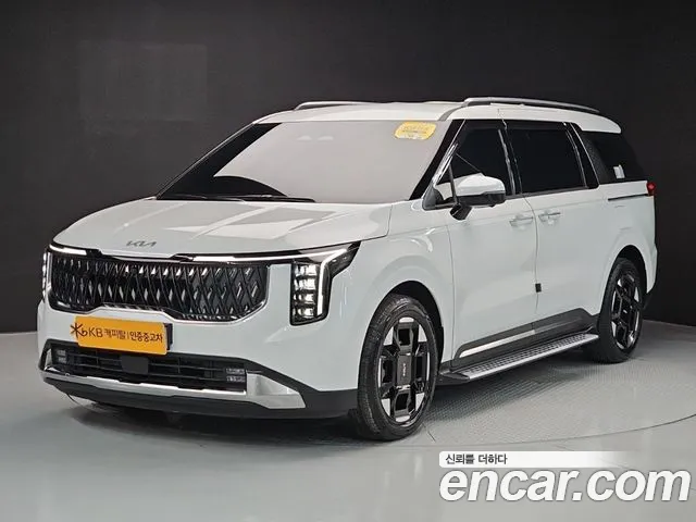 Фотография автомобиля — Kia Carnival Generation 4