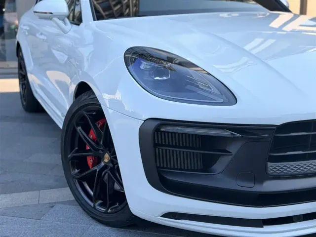 Porsche Macan — Фото автомобиля 11