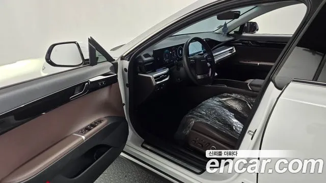 Hyundai Grandeur Grandeur (GN7) 2.5 Бензин 2WD — Фото автомобиля 9