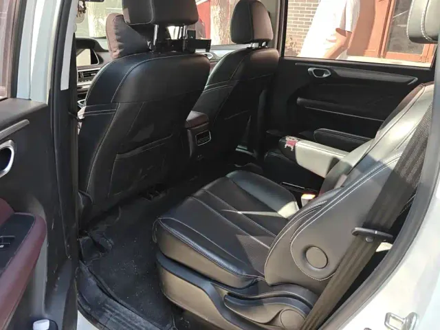 GAC Trumpchi M6 — Фото автомобиля 11