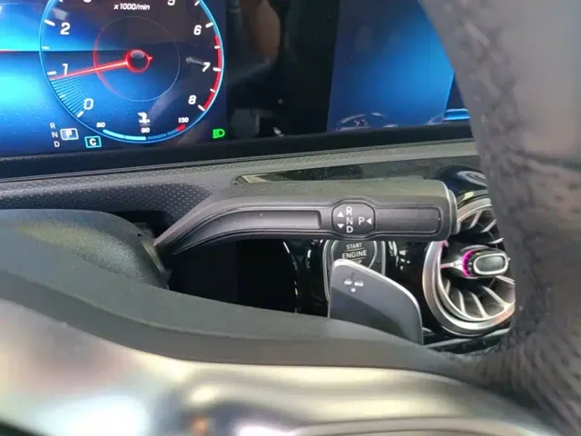 Mercedes-Benz A-Class — Фото автомобиля 13