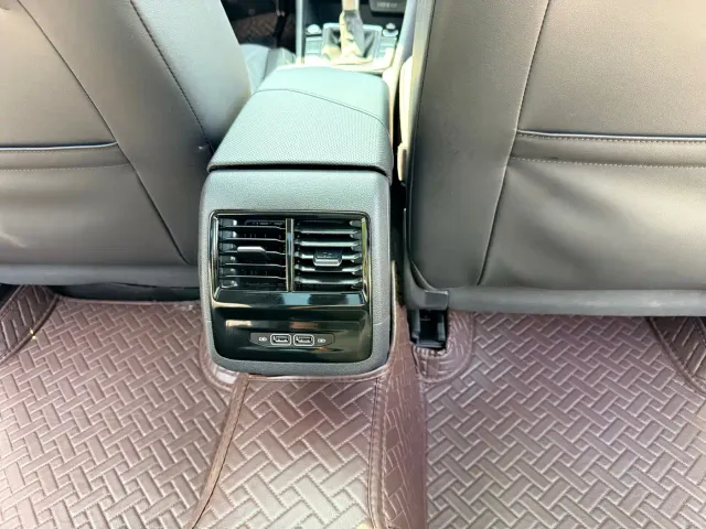 Volkswagen Sagitar — Фото автомобиля 11