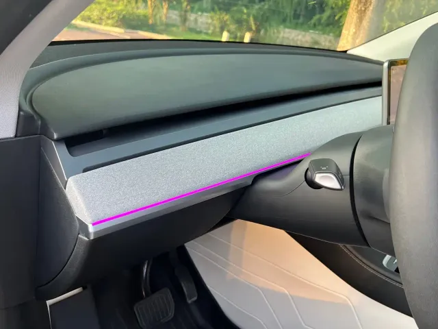 Tesla Model Y — Фото автомобиля 13