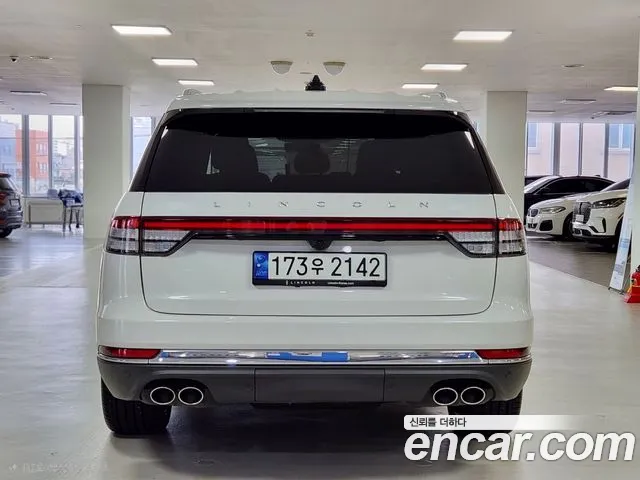 Lincoln Aviator 2nd Gen — Фото автомобиля 4
