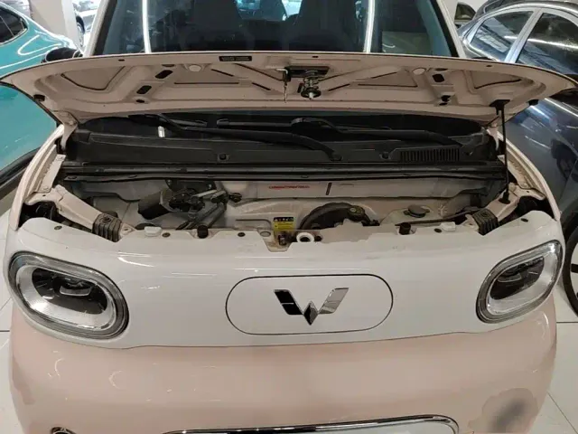 Wuling Hongguang Mini EV — Фото автомобиля 19