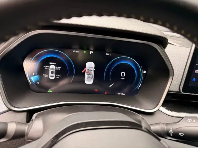 Geely Xingrui — Фото автомобиля 10