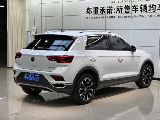 Volkswagen T-Roc — Фото автомобиля 6
