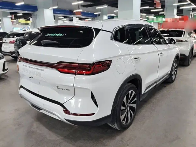 BYD Song PLUS — Фото автомобиля 6