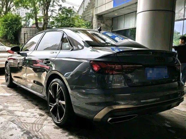 Audi A4L — Фото автомобиля 9