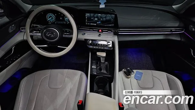 Hyundai Avante CN7 — Фото автомобиля 10