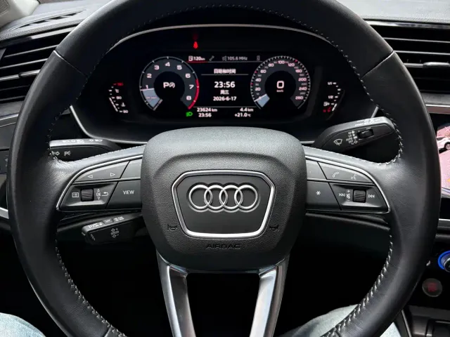 Audi Q3 — Фото автомобиля 13