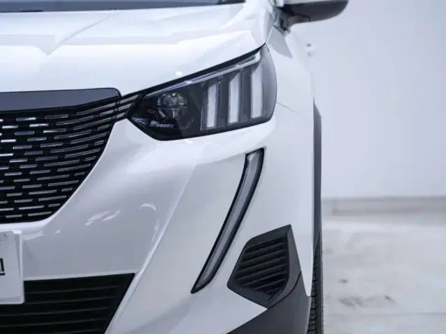 Peugeot 2008 — Фото автомобиля 9