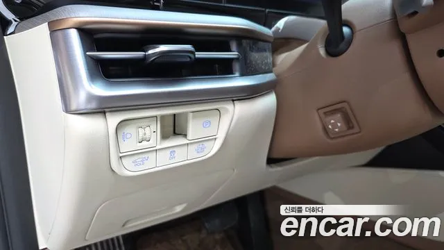 Hyundai Grandeur GN7 — Фото автомобиля 27