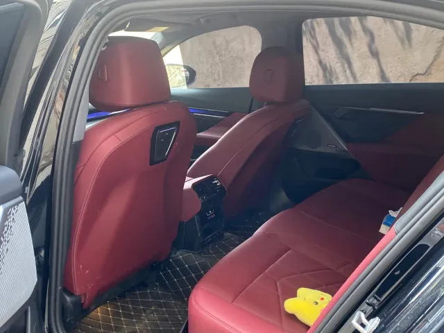 BMW 5 Series — Фото автомобиля 18