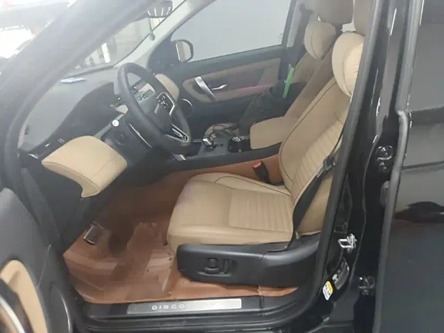 Land Rover Discovery Sport — Фото автомобиля 10