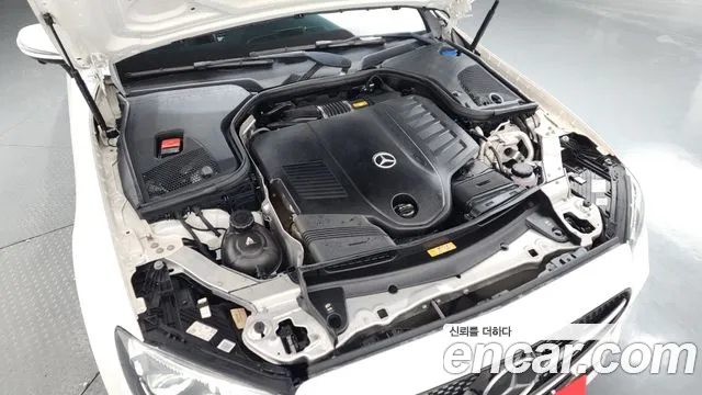 Mercedes-Benz E-Class — Фото автомобиля 15