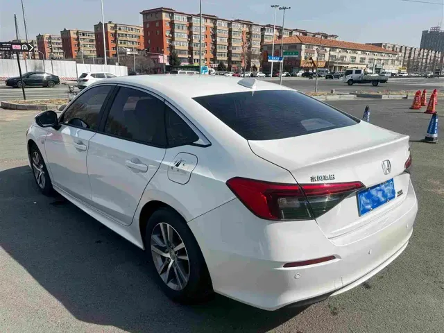 Honda Civic — Фото автомобиля 14