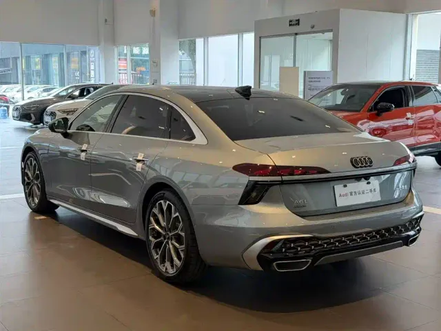 Audi Audi A6L 2026 Model 2.0T High Power Sport Edition — Фото автомобиля 3
