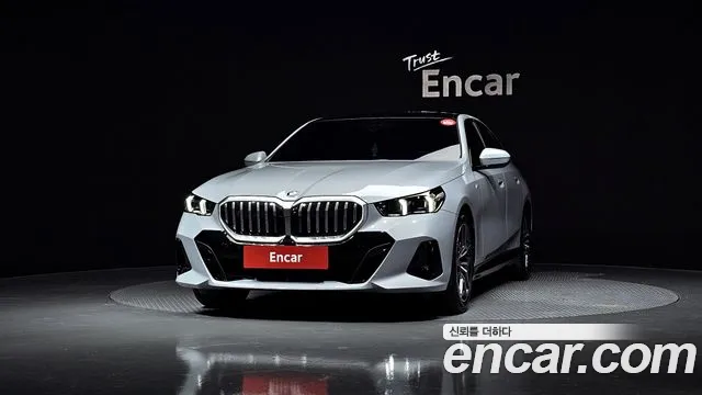 BMW 5-Series — Фото автомобиля 3