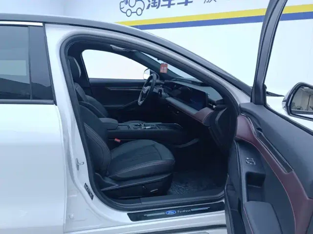 Ford Mondeo — Фото автомобиля 8