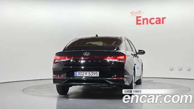 Hyundai AVANTE Avante (CN7) — Фото автомобиля 4