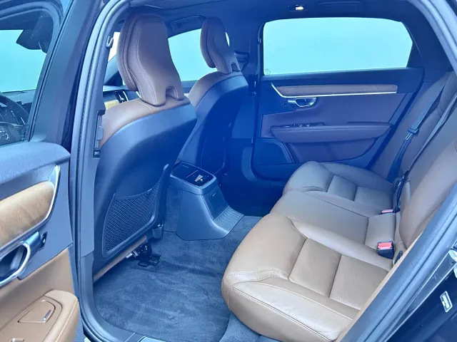 Volvo S90 — Фото автомобиля 12