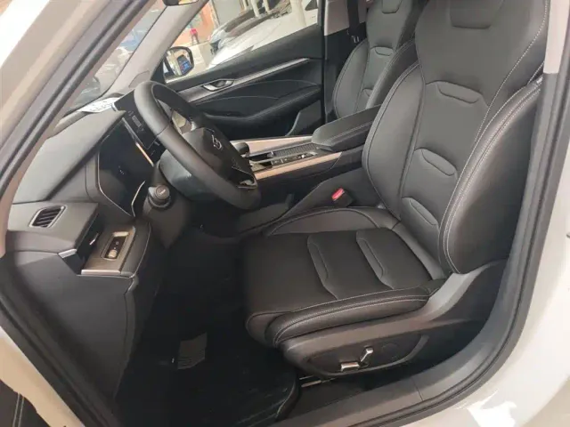 Geely Xingrui — Фото автомобиля 14