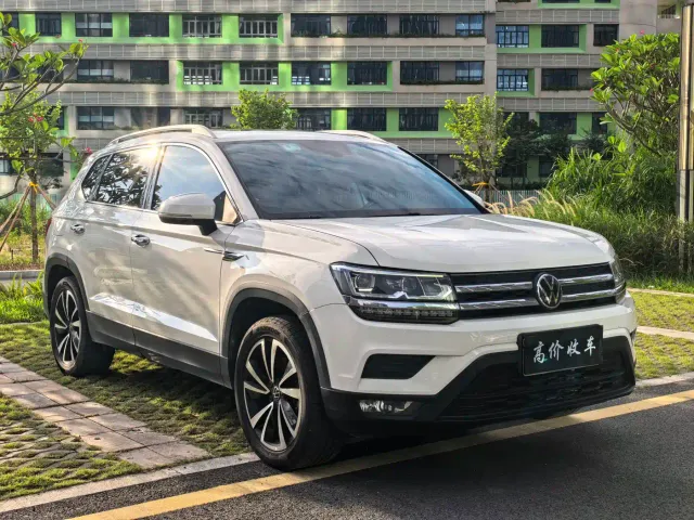 Volkswagen Tharu — Фото автомобиля 3