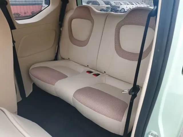Wuling Hongguang Mini EV — Фото автомобиля 16
