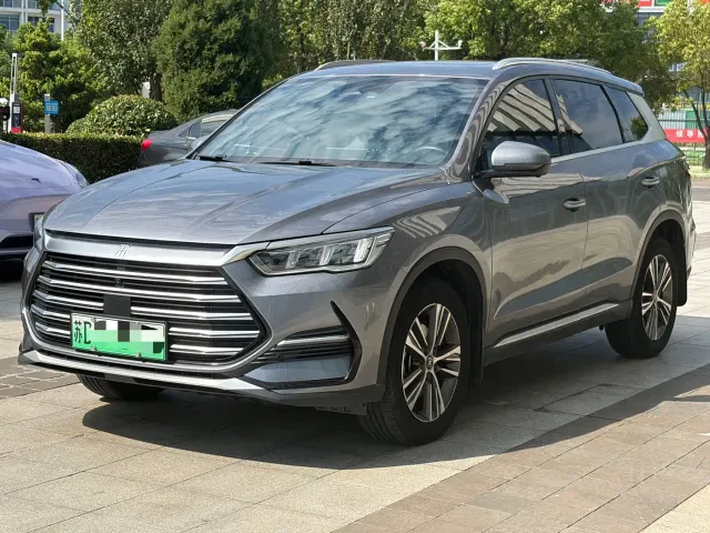 Фотография автомобиля — BYD Song Pro