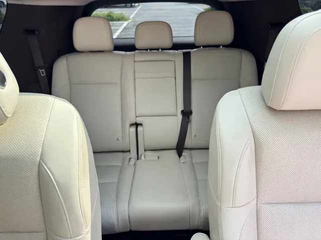 Li Auto MEGA — Фото автомобиля 21