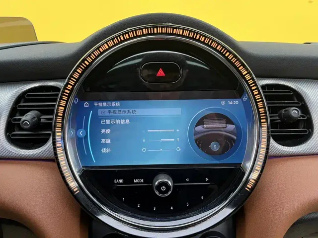 MINI Hatch — Фото автомобиля 20