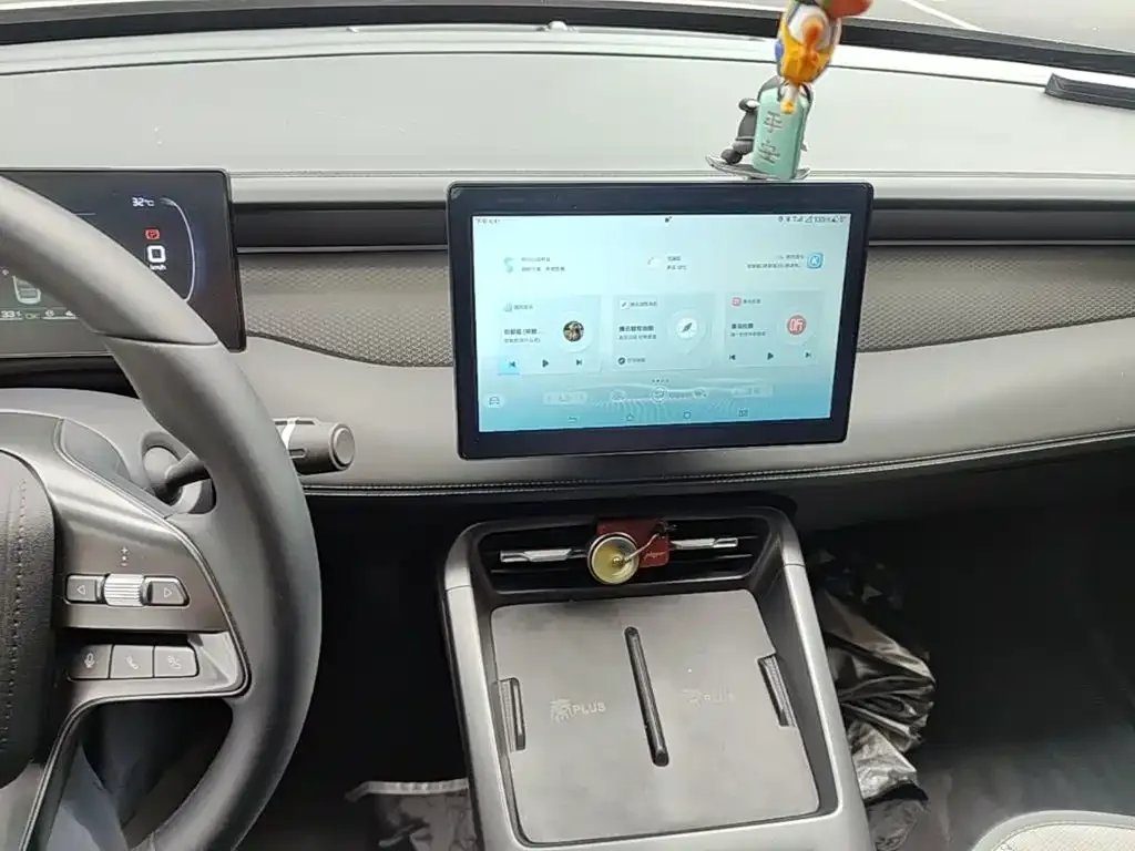 BYD Qin PLUS 2025 DM-i Smart Drive 55KM Leader — Фото автомобиля 12