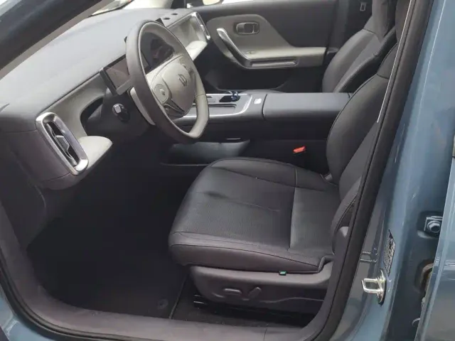 Leapmotor Leapmotor B01 2025 Model 550 Smart Edition — Фото автомобиля 9