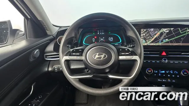 Hyundai AVANTE Новый Avante (CN7) — Фото автомобиля 13