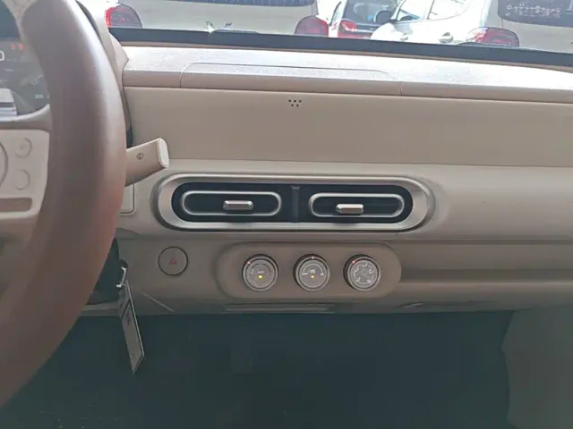 Wuling Hongguang Mini EV — Фото автомобиля 12