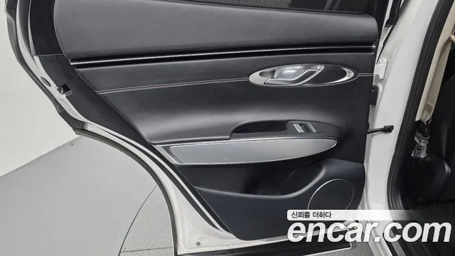 Genesis GV70 Electrified — Фото автомобиля 14