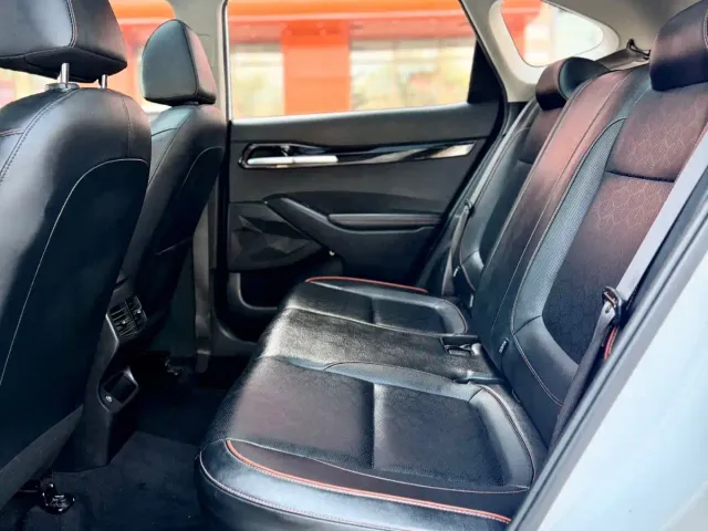 Kia Seltos — Фото автомобиля 11