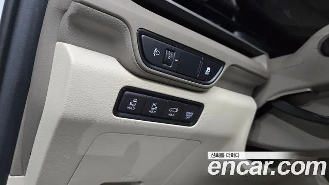 Kia Carnival — Фото автомобиля 23