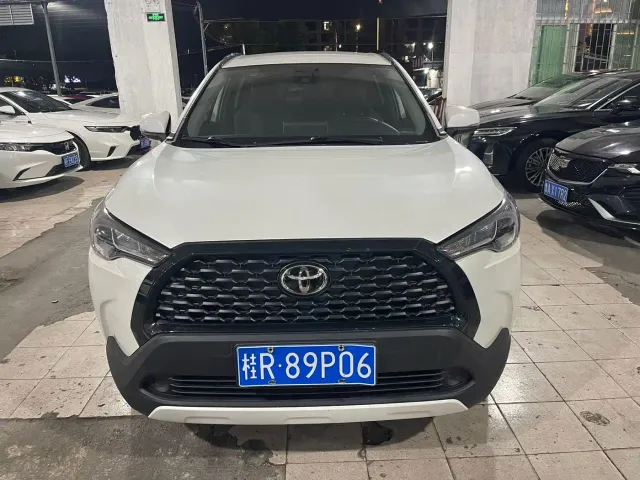 Toyota Corolla Cross — Фото автомобиля 2
