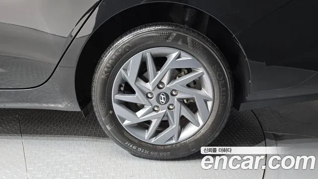 Hyundai Avante CN7 — Фото автомобиля 6