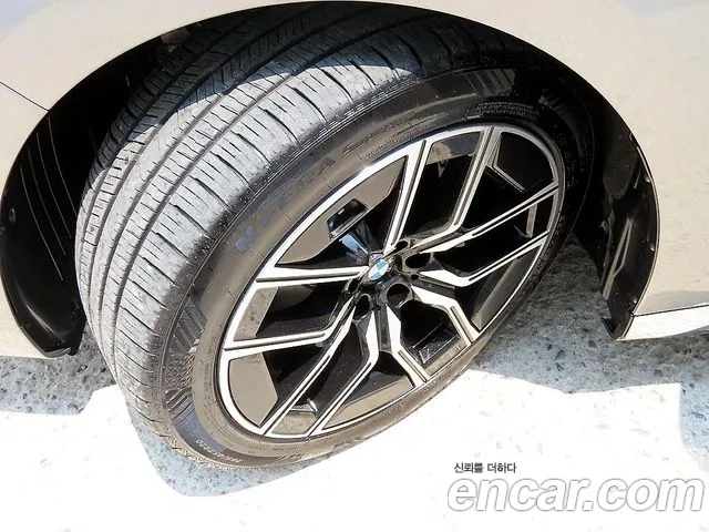 BMW 7 Series G70 — Фото автомобиля 20