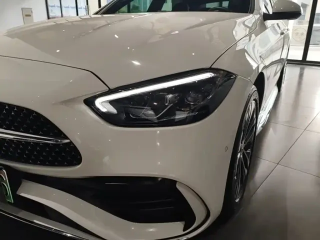 Mercedes-Benz C-Class — Фото автомобиля 23