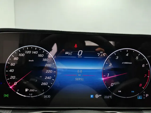 Mercedes-Benz C-Class — Фото автомобиля 8