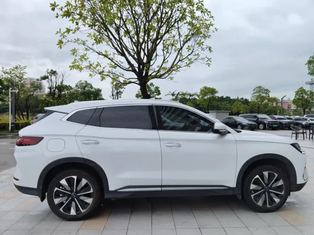 BYD Song PLUS — Фото автомобиля 9