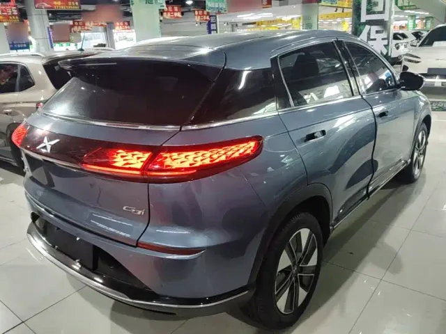 Xpeng G3 — Фото автомобиля 6