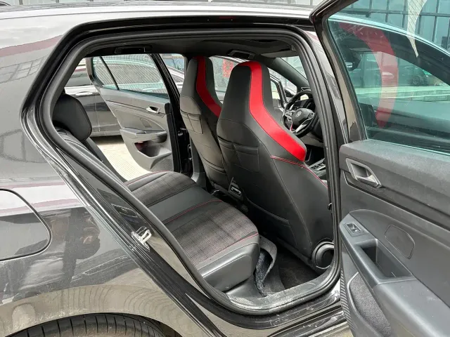 Volkswagen Golf GTI — Фото автомобиля 16
