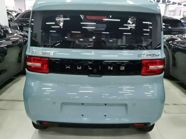 Wuling Hongguang Mini EV — Фото автомобиля 5